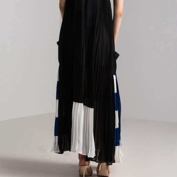 AKIRA Pursuit of Happiness Striped Maxi Dress - Picture 6 of 8